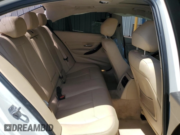 2015 BMW 3 Series 328i с VIN WBA3A5G57FNS86060, выставлен на аукционе Copart как лот 57495985 с пробегом 120 558 миль миль и Списание • Salvage title. История ставок и продаж доступна на DreamBid. Изображение 10.