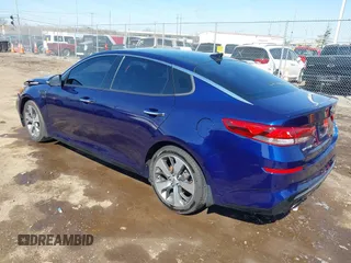 2019 Kia Optima LX with VIN 5XXGT4L35KG303814, listed as a IAAI auction lot 41769183 with 107,509 mi miles. Bid and sale history available at carsss.com. Image 3.