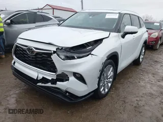 2023 Toyota Highlander L with VIN 5TDKDRBH3PS007987, listed as a IAAI auction lot 41465939 with 17,011 mi miles and . Bid and sale history available at DreamBid. Image 17.