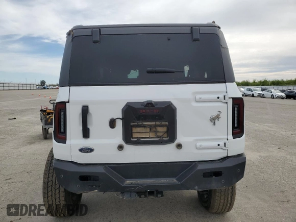 2022 Ford Bronco с VIN 1FMDE5CP9NLA76116, выставлен на аукционе Copart как лот 49716545 с пробегом 56 654 миль миль и Списание • Salvage title. История ставок и продаж доступна на DreamBid. Изображение 6.