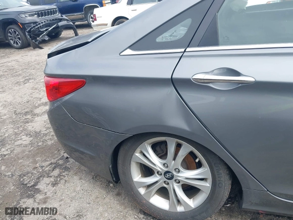2013 Hyundai Sonata SE with VIN 5NPEC4AC8DH676492, listed as a IAAI auction lot 41804450 with 145,707 mi miles. Bid and sale history available at carsss.com. Image 16.
