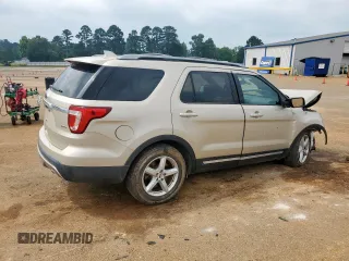 2017 Ford Explorer XLT z VIN 1FM5K8D85HGA10343, wystawiony jako Copart lot #56864105 z przebiegiem 56 339 mil mil oraz Szkoda całkowita • Salvage title. Historia ofert i sprzedaży dostępna na DreamBid. Obrazek 3.