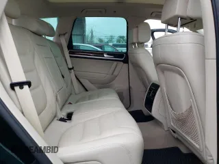 2013 Volkswagen Touareg Lux with VIN WVGEF9BP0DD002814, listed as a Copart auction lot 83015434 with 143,320 mi miles and Salvage Title. Bid and sale history available at DreamBid. Image 10.