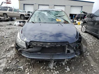2015 Chevrolet Cruze LT with VIN 1G1PC5SB1F7258358, listed as a Copart auction lot 45280075 with 256,586 mi miles and Salvage Title. Bid and sale history available at carsss.com. Image 5.