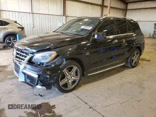 2014 Mercedes-Benz M 63 AMG z VIN 4JGDA7EBXEA354686, wystawiony jako Copart lot #49899835 z przebiegiem 107 303 mil mil oraz Szkoda całkowita • Salvage title. Historia ofert i sprzedaży dostępna na DreamBid. Obrazek 1.