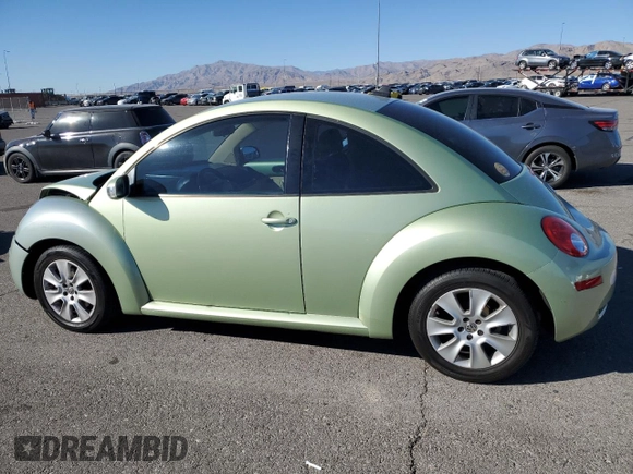 2009 Volkswagen New Beetle Coupe S with VIN 3VWPW31C79M517567, listed as a Copart auction lot 79142004 with 120,270 mi miles and Salvage Title. Bid and sale history available at carsss.com. Image 2.
