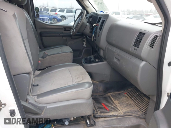 2017 Nissan NV SV with VIN 1N6AF0LY1HN804288, listed as a IAAI auction lot 41607673 with 196,111 mi miles. Bid and sale history available at carsss.com. Image 5.