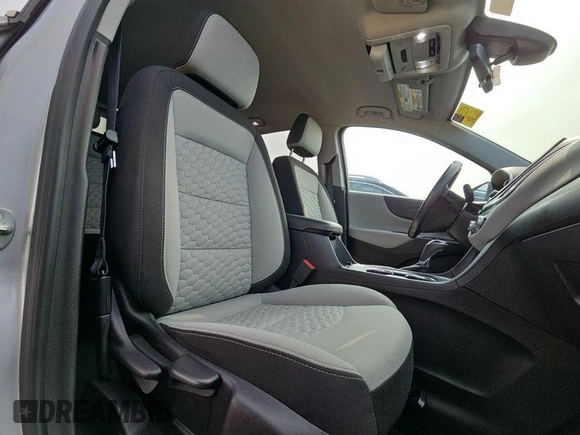 2020 Chevrolet Equinox LT z VIN 2GNAXJEV9L6155319, wystawiony jako IAAI lot #42575790 z przebiegiem 84 186 mil mil oraz . Historia ofert i sprzedaży dostępna na DreamBid. Obrazek 12.