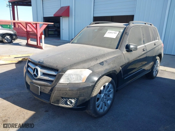 2011 Mercedes-Benz GLK-Class GLK 350 with VIN WDCGG5GB0BF575949, listed as a IAAI auction lot 41852705 with 139,441 mi miles. Bid and sale history available at carsss.com. Image 2.