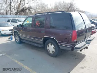 1996 Chevrolet Tahoe with VIN 1GNEK13R3TJ397046, listed as a IAAI auction lot 41702588 with 1 mi miles. Bid and sale history available at carsss.com. Image 3.