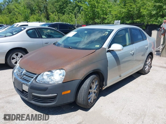 2010 Volkswagen Jetta Limited Edition with VIN 3VWRX7AJXAM044179, listed as a IAAI auction lot 42197314 with 195,146 mi miles and . Bid and sale history available at DreamBid. Image 2.
