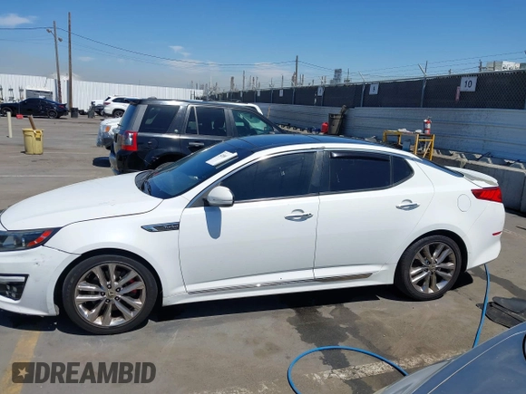 2015 Kia Optima SX Turbo with VIN 5XXGR4A63FG470724, listed as a IAAI auction lot 42006500 with 188,422 mi miles. Bid and sale history available at carsss.com. Image 14.