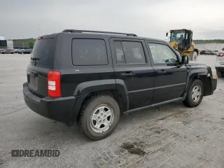 2008 Jeep Patriot Sport z VIN 1J8FT280X8D534394, wystawiony jako Copart lot #53935575 z przebiegiem 122 836 mil mil oraz Szkoda całkowita • Salvage title. Historia ofert i sprzedaży dostępna na DreamBid. Obrazek 3.