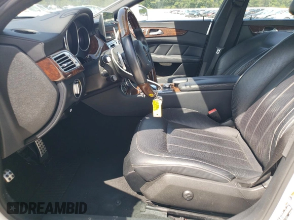 2015 Mercedes-Benz CLS-Class CLS 400 with VIN WDDLJ6FB8FA141834, listed as a Copart auction lot 68745833 with 52,584 mi miles. Bid and sale history available at carsss.com. Image 7.