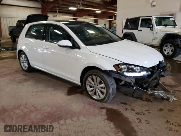 2020 Volkswagen Golf TSI z VIN 3VWW57AU5LM016991, wystawiony jako Copart lot #69131344 z przebiegiem 15 627 mil mil oraz Nie do naprawy • Non repairable. Historia ofert i sprzedaży dostępna na DreamBid. Obrazek 4.