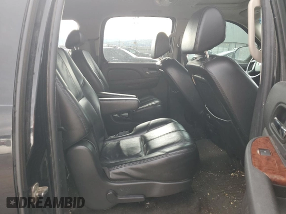 2007 Chevrolet Suburban LTZ with VIN 1GNFK16Y17R359216, listed as a Copart auction lot 71832284 with 0 mi miles and Salvage Title. Bid and sale history available at carsss.com. Image 11.