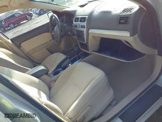 2008 Mercury Milan with VIN 3MEHM07Z58R638718, listed as a IAAI auction lot 41536905 with 70,729 mi miles. Bid and sale history available at carsss.com. Image 5.