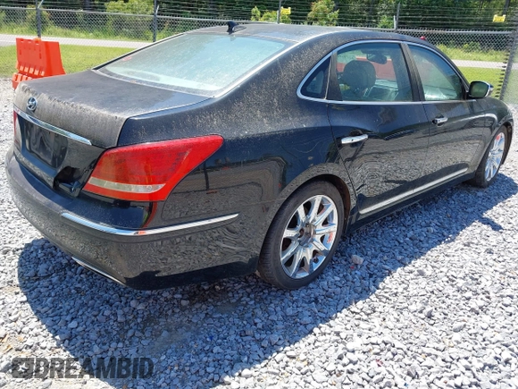 2013 Hyundai Equus Signature with VIN KMHGH4JH8DU067653, listed as a IAAI auction lot 42196105 with 164,333 mi miles and . Bid and sale history available at DreamBid. Image 4.