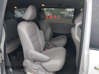 2020 Toyota Sienna XLE with VIN 5TDDZ3DC3LS231666, listed as a IAAI auction lot 42296603 with 49,075 mi miles and . Bid and sale history available at DreamBid. Image 8.