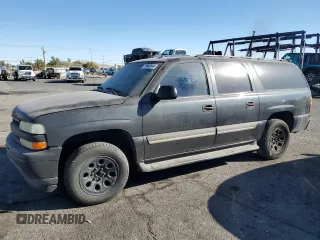 2005 Chevrolet Suburban LS z VIN 3GNEC16Z35G186832, wystawiony jako Copart lot #79968144 z przebiegiem 237 942 mil mil oraz Szkoda całkowita • Salvage title. Historia ofert i sprzedaży dostępna na DreamBid. Obrazek 1.