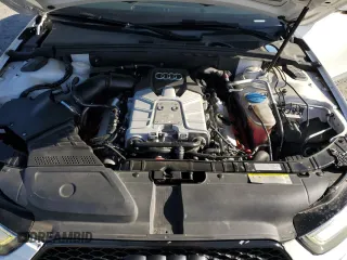 2014 Audi S4 Premium Plus z VIN WAUBGAFL3EA017482, wystawiony jako Copart lot #57911825 z przebiegiem 137 223 mil mil oraz Tytuł czysty. Historia ofert i sprzedaży dostępna na DreamBid. Obrazek 11.