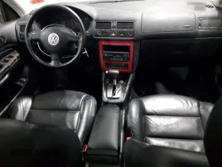 2001 Volkswagen Jetta z VIN 3VWTG29M91M019717, wystawiony jako Copart lot #84151674 z przebiegiem 112 339 mil mil oraz Szkoda całkowita • Salvage title. Historia ofert i sprzedaży dostępna na DreamBid. Obrazek 8.