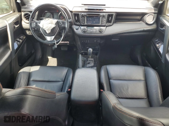 2018 Toyota RAV4 SE z VIN JTMNFREV0JJ167595, wystawiony jako Copart lot #54560605 z przebiegiem 93 056 mil mil oraz Szkoda całkowita • Salvage title. Historia ofert i sprzedaży dostępna na DreamBid. Obrazek 8.
