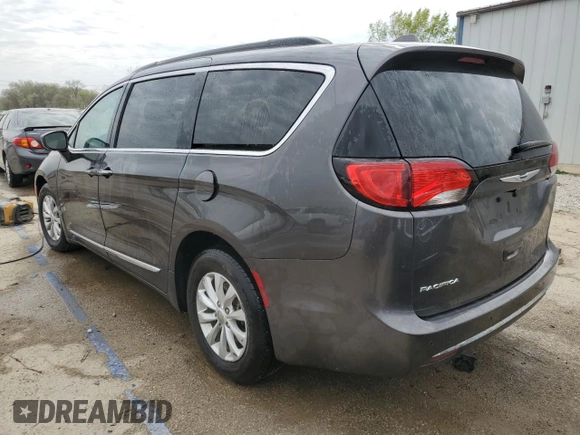 2017 Chrysler Pacifica Touring L with VIN 2C4RC1BG0HR839338, listed as a Copart auction lot 53531095 with 139,580 mi miles and Salvage Title. Bid and sale history available at DreamBid. Image 2.