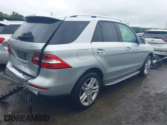2014 Mercedes-Benz M 350 with VIN 4JGDA5HB6EA366706, listed as a IAAI auction lot 42519085 with 131,638 mi miles and . Bid and sale history available at DreamBid. Image 4.