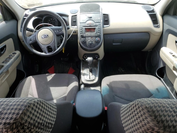 2010 Kia Soul + with VIN KNDJT2A2XA7034396, listed as a Copart auction lot 53661845 with 205,254 mi miles and Clean Title. Bid and sale history available at carsss.com. Image 8.