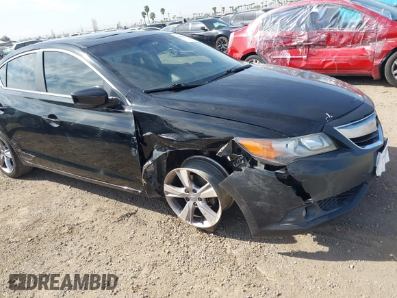 2013 Acura ILX Premium Pkg with VIN 19VDE1F5XDE003179, listed as a IAAI auction lot 41688274 with 186,470 mi miles. Bid and sale history available at carsss.com. Image 6.