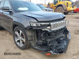 2023 Jeep Grand Cherokee Limited with VIN 1C4RJHBG1PC642541, listed as a IAAI auction lot 41959275 with 10,535 mi miles and . Bid and sale history available at DreamBid. Image 18.