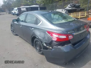 2017 Nissan Altima SV with VIN 1N4AL3AP8HC186315, listed as a IAAI auction lot 41967623 with 89,199 mi miles and . Bid and sale history available at carsss.com. Image 3.