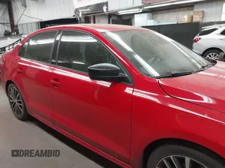 2015 Volkswagen Jetta SE с VIN 3VWD17AJ2FM427651, выставлен на аукционе IAAI как лот 41119547 с пробегом 76 730 миль миль и . История ставок и продаж доступна на DreamBid. Изображение 14.