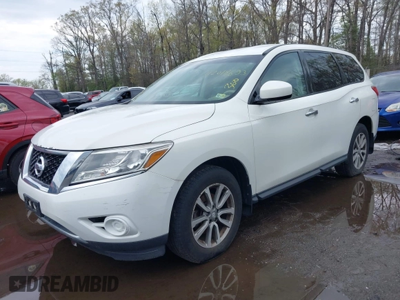 2013 Nissan Pathfinder SV with VIN 5N1AR2MM2DC616205, listed as a IAAI auction lot 42018693 with 132,148 mi miles. Bid and sale history available at carsss.com. Image 2.