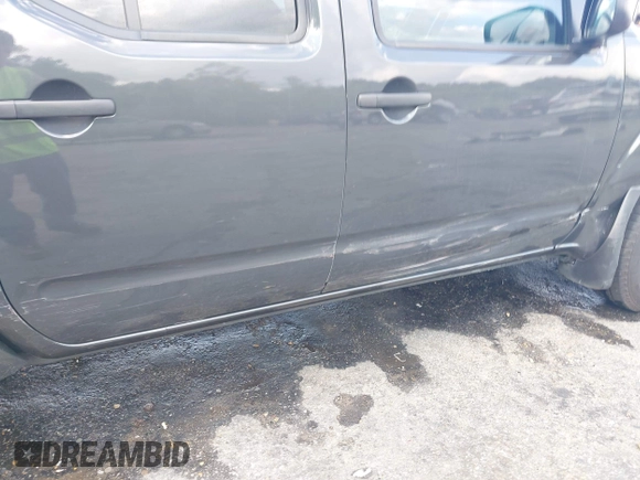 2015 Nissan Frontier SV with VIN 1N6AD0EV6FN751948, listed as a IAAI auction lot 42063935 with 52,244 mi miles and . Bid and sale history available at DreamBid. Image 17.