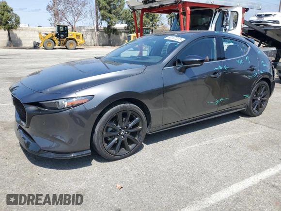 2021 Mazda 3 Premium Plus z VIN JM1BPBNY6M1333768, wystawiony jako Copart lot #60167225 z przebiegiem 32 286 mil mil oraz Szkoda całkowita • Salvage title. Historia ofert i sprzedaży dostępna na DreamBid. Obrazek 1.