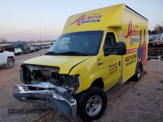 2016 Ford Econoline Commercial z VIN 1FDWE3FL7GDC36478, wystawiony jako Copart lot #86727284 z przebiegiem Nie podano mil oraz Szkody całkowita. Historia ofert i sprzedaży dostępna na DreamBid. Obrazek 1.