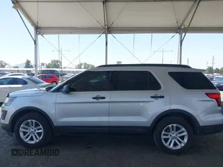 2017 Ford Explorer z VIN 1FM5K8B8XHGB23398, wystawiony jako IAAI lot #42208171 z przebiegiem 106 244 mil mil oraz . Historia ofert i sprzedaży dostępna na DreamBid. Obrazek 14.