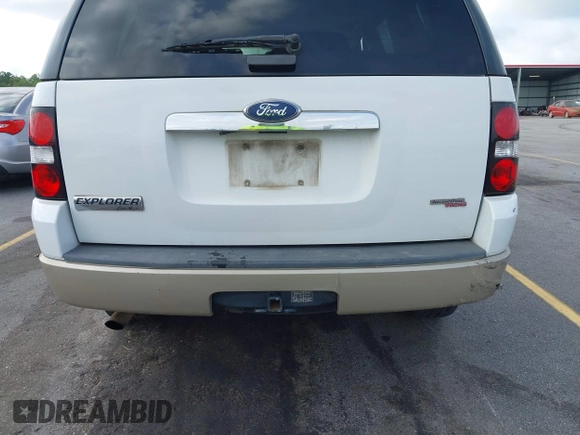 2006 Ford Explorer Eddie Bauer z VIN 1FMEU64E76UA20438, wystawiony jako IAAI lot #42447279 z przebiegiem 215 858 mil mil oraz . Historia ofert i sprzedaży dostępna na DreamBid. Obrazek 14.