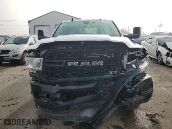 2020 Ram 3500 Tradesman with VIN 3C63R3GL2LG240887, listed as a Copart auction lot 84221034 with 102,225 mi miles and Salvage Title. Bid and sale history available at carsss.com. Image 5.