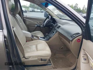 2011 Volvo XC90 I6 with VIN YV4952CY8B1576399, listed as a IAAI auction lot 42131387 with Not Provided miles and . Bid and sale history available at DreamBid. Image 5.