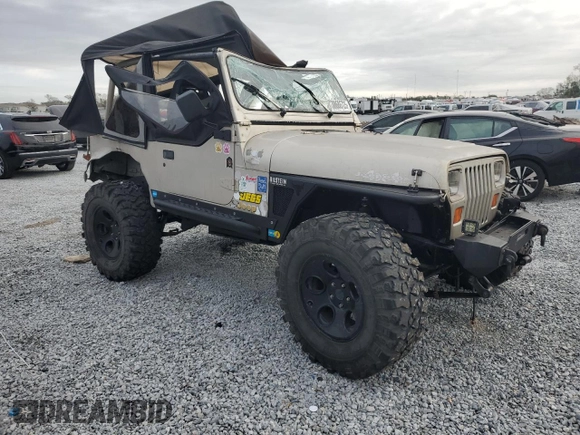 1995 Jeep Wrangler S with VIN 1J4FY19P9SP316266, listed as a Copart auction lot 88686725 with 121,561 mi miles and Salvage Title. Bid and sale history available at carsss.com. Image 4.