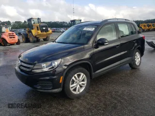 2017 Volkswagen Tiguan S with VIN WVGAV7AX6HK030075, listed as a Copart auction lot 59373145 with 73,143 mi miles and Salvage title. Bid and sale history available at DreamBid. Image 1.
