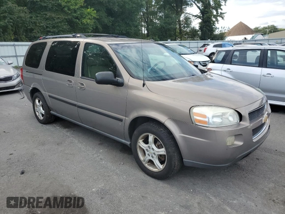2006 Chevrolet Uplander LT w/1LT with VIN 1GNDV33L06D173729, listed as a Copart auction lot 73585184 with 124,310 mi miles and Salvage Title. Bid and sale history available at carsss.com. Image 4.