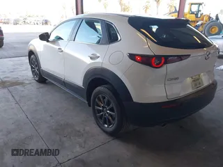2021 Mazda CX-30 2.5 S with VIN 3MVDMAAL1MM226425, listed as a IAAI auction lot 41545026 with 81,564 mi miles. Bid and sale history available at carsss.com. Image 3.