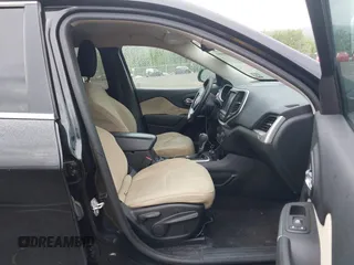 2016 Jeep Cherokee Latitude with VIN 1C4PJMCS6GW221075, listed as a IAAI auction lot 42259107 with 115,912 mi miles and . Bid and sale history available at DreamBid. Image 5.