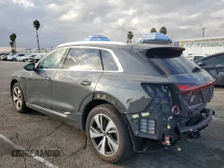 2024 Audi Q8 e-tron Premium Plus z VIN WA15AAGE8RB038873, wystawiony jako Copart lot #76623264 z przebiegiem 5 993 mil mil oraz Szkoda całkowita • Salvage title. Historia ofert i sprzedaży dostępna na DreamBid. Obrazek 2.