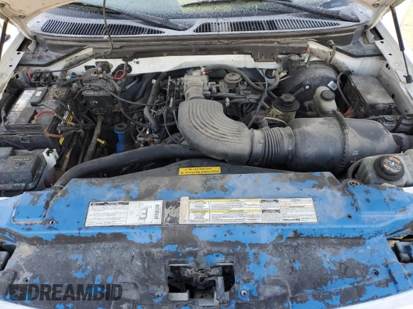 2000 Ford F-150 XL with VIN 1FTRX18L3YKA09007, listed as a Copart auction lot 42828005 with 218,563 mi miles and Salvage Title. Bid and sale history available at carsss.com. Image 12.