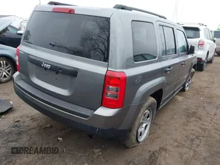 2013 Jeep Patriot Sport z VIN 1C4NJPBA6DD187373, wystawiony jako IAAI lot #41569641 z przebiegiem 172 408 mil mil oraz . Historia ofert i sprzedaży dostępna na DreamBid. Obrazek 4.